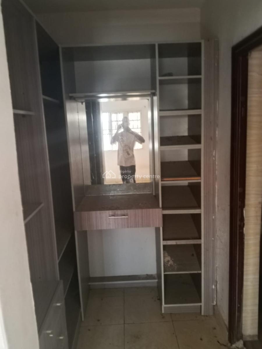 Lovely Pop 3 Bedroom Flat Upstairs, Short Drive From Arepo, Near Ck10 Hotel, Makogi, Magboro, Ogun, Flat / Apartment for Rent