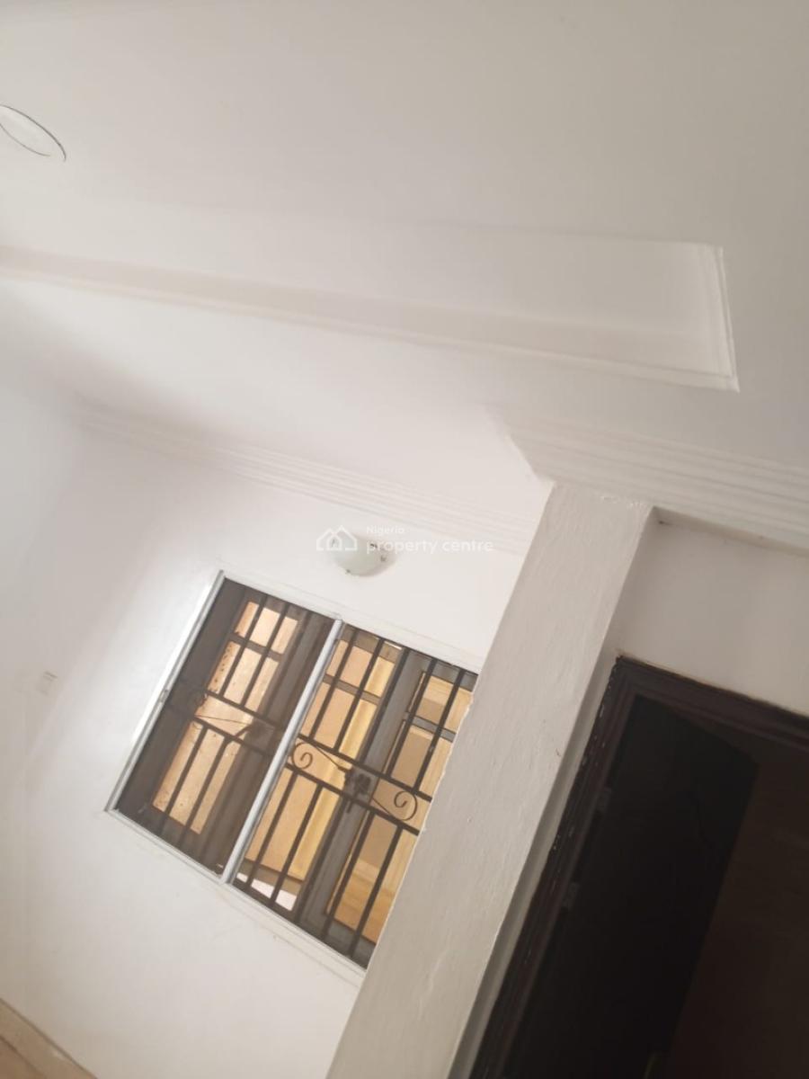 Lovely Pop 3 Bedroom Flat Upstairs, Short Drive From Arepo, Near Ck10 Hotel, Makogi, Magboro, Ogun, Flat / Apartment for Rent