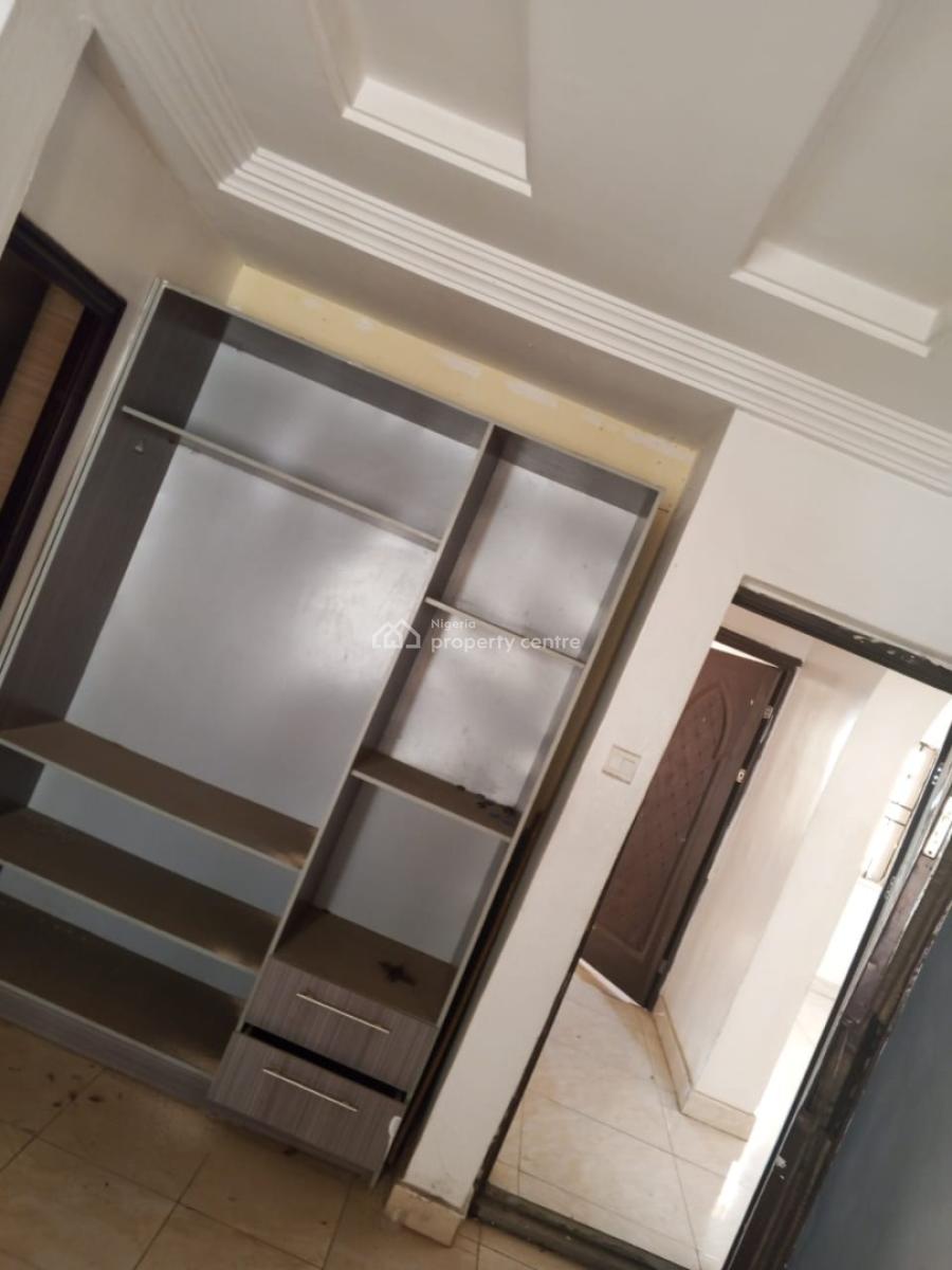Lovely Pop 3 Bedroom Flat Upstairs, Short Drive From Arepo, Near Ck10 Hotel, Makogi, Magboro, Ogun, Flat / Apartment for Rent