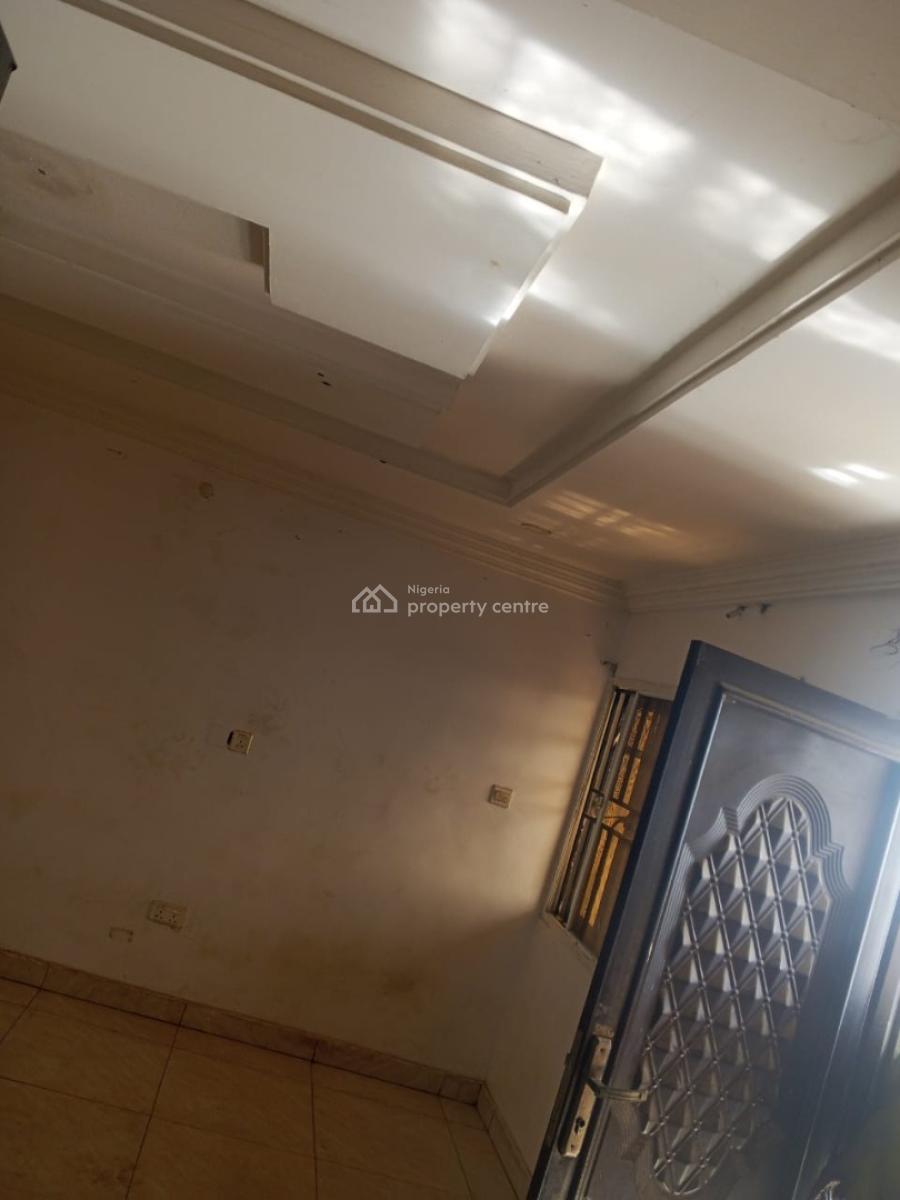 Lovely Pop 3 Bedroom Flat Upstairs, Short Drive From Arepo, Near Ck10 Hotel, Makogi, Magboro, Ogun, Flat / Apartment for Rent