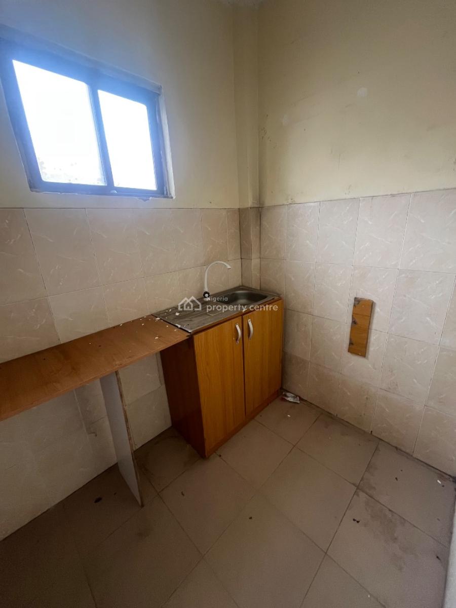 Standard Studio Apartment Available in Lekki Phase 1, Off Fola Osibo, Lekki Phase 1, Lekki, Lagos, Self Contain (single Rooms) for Rent
