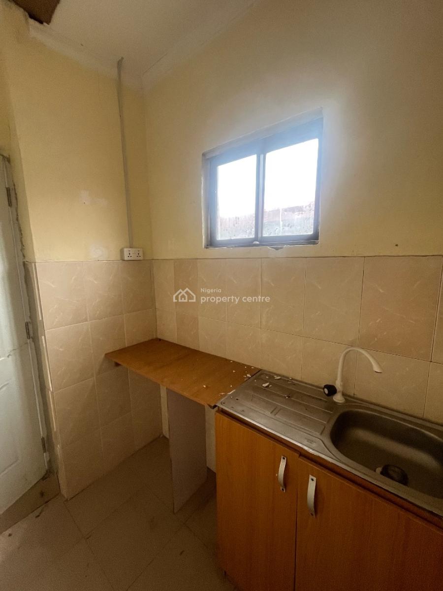 Standard Studio Apartment Available in Lekki Phase 1, Off Fola Osibo, Lekki Phase 1, Lekki, Lagos, Self Contain (single Rooms) for Rent