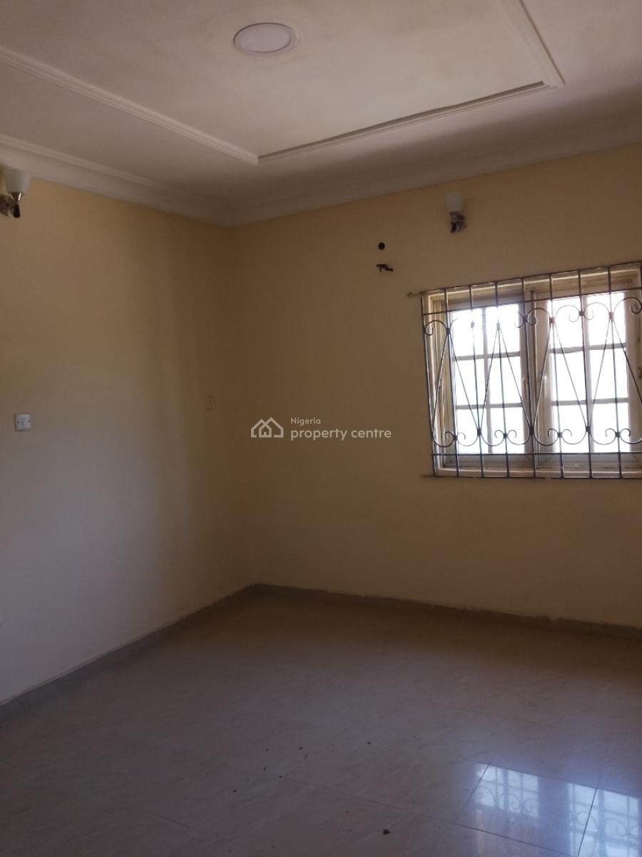 1 Bedroom Apartment, Phase 5., Nyanya, Abuja, Mini Flat (room and Parlour) for Rent