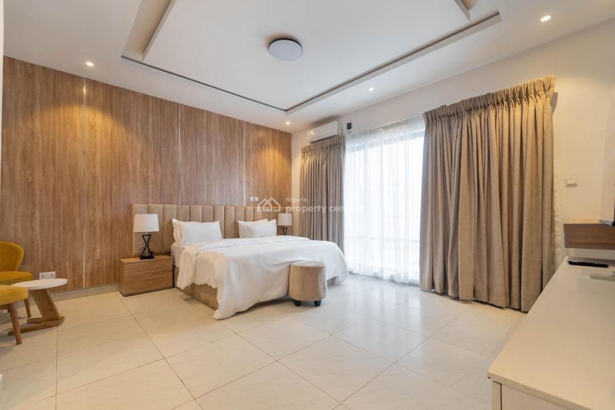 Luxury 2bedroom Apartment with Rooftop Pool, Tokunbo Omisore Street, Lekki Phase 1, Lekki, Lagos, Detached Bungalow Short Let