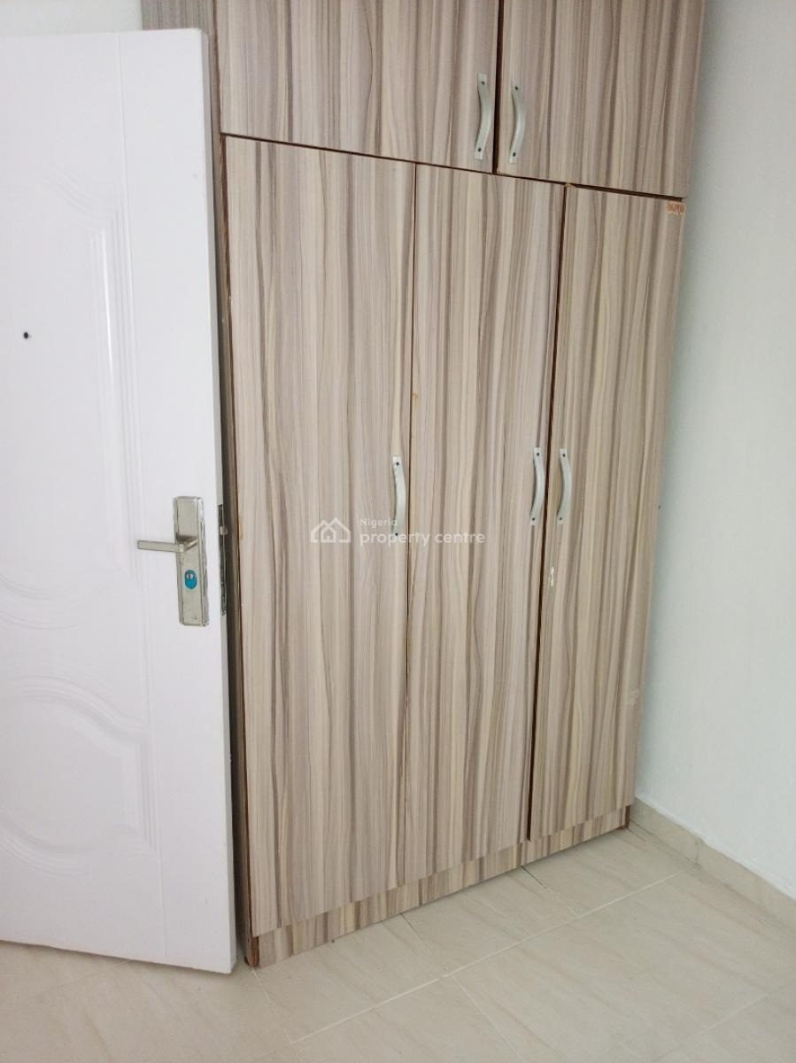 Serviced 2bedroom First Floor Residential Or Office Use Allowed, Off Admiralty Way, Lekki Phase 1, Lekki, Lagos, Flat / Apartment for Rent