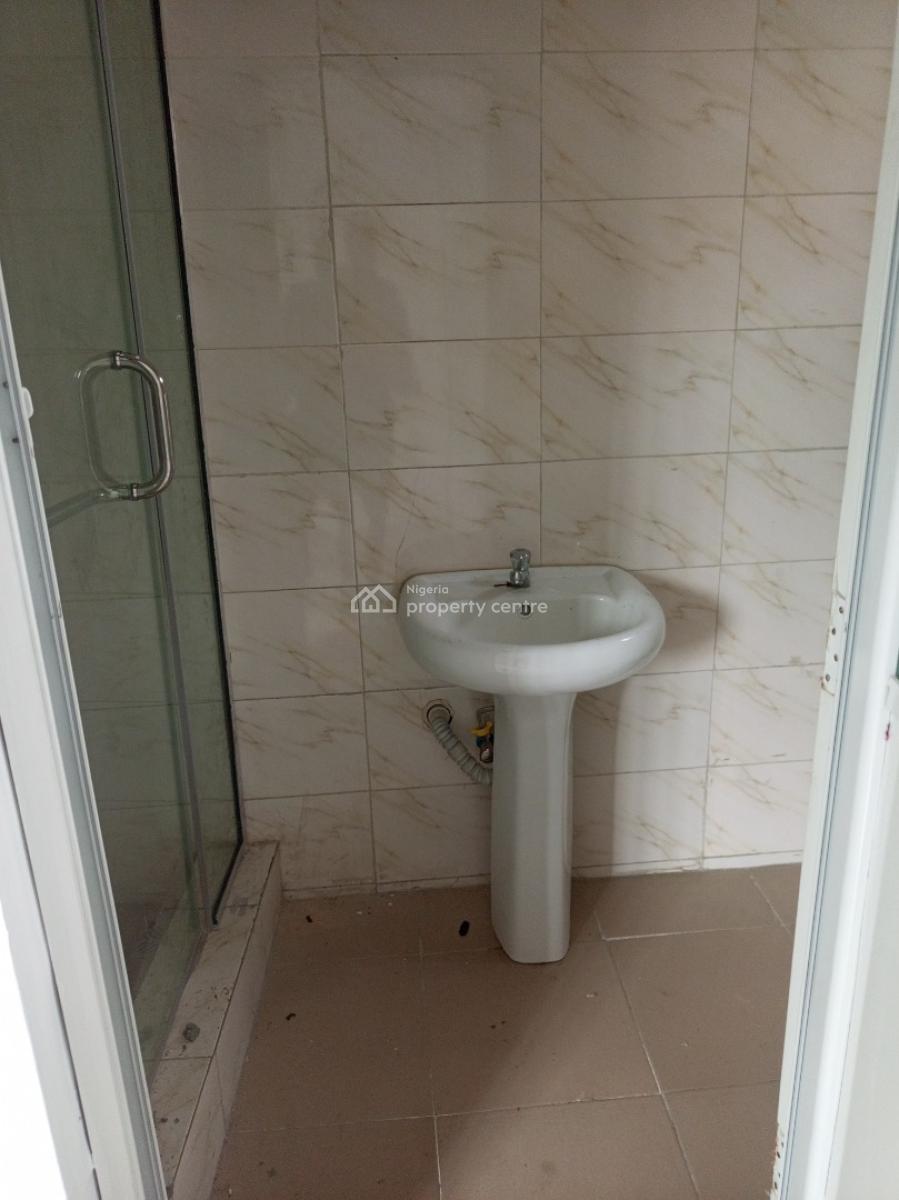 Serviced 2bedroom First Floor Residential Or Office Use Allowed, Off Admiralty Way, Lekki Phase 1, Lekki, Lagos, Flat / Apartment for Rent