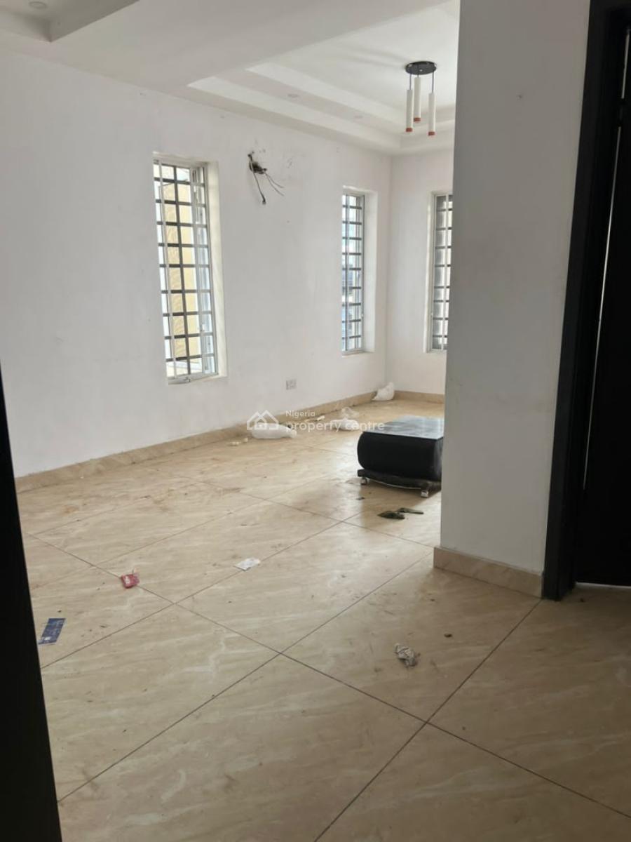 Spacious 2 Bedroom Apartment, Chisco, Ikate, Lekki, Lagos, Flat / Apartment for Rent