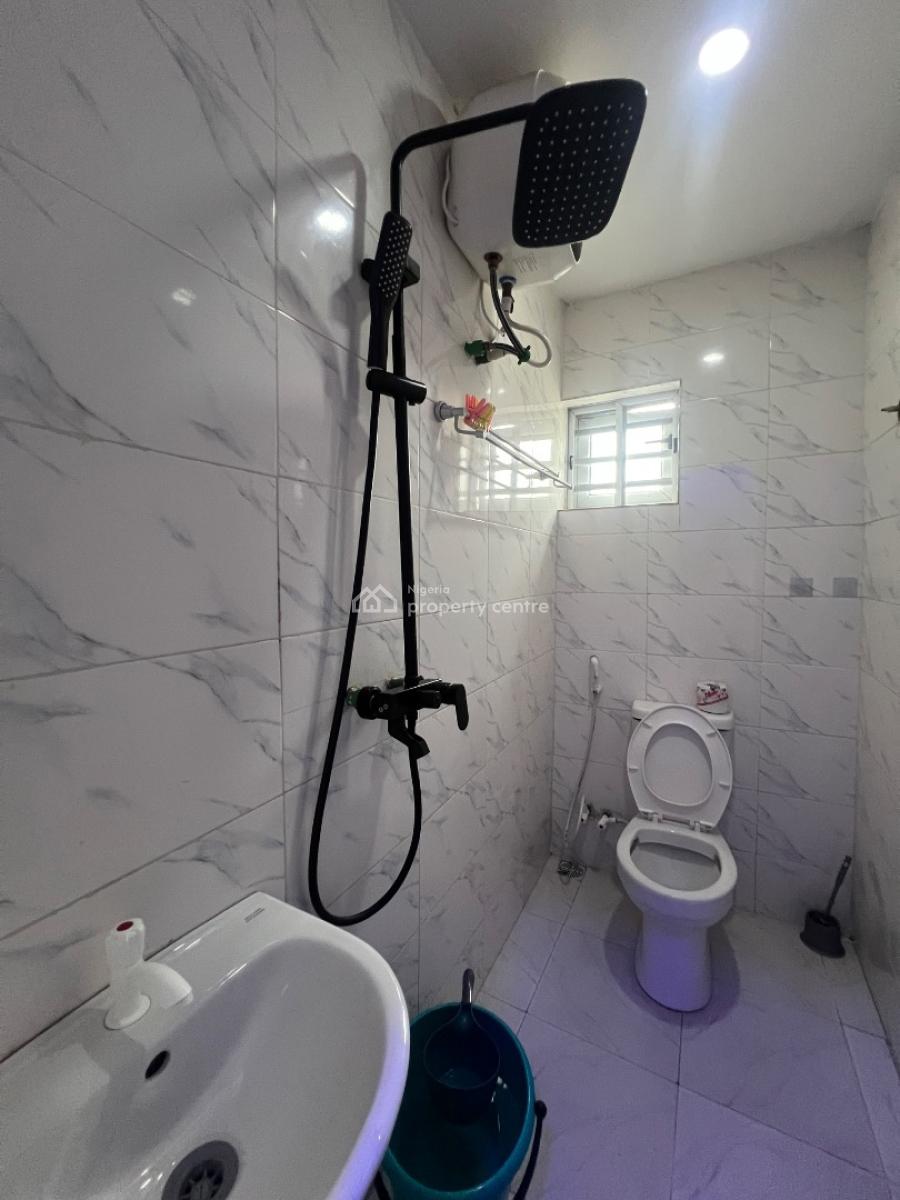 Fully Serviced Studio Apartment , Spacious Rooms in a Serene Area, Jibowu, Yaba, Lagos, Self Contain (single Rooms) for Rent