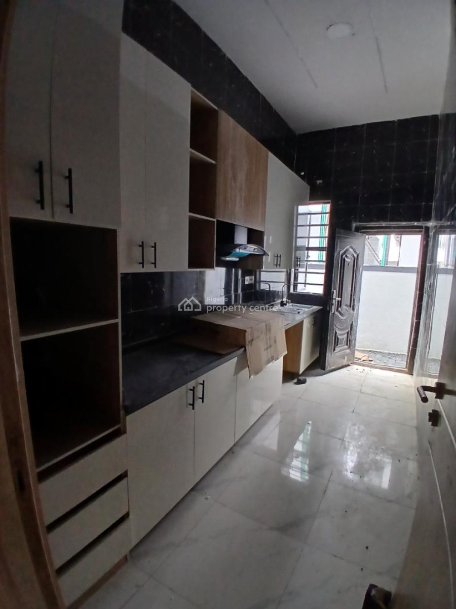 Newly Built Luxury 3 Bedroom Duplex, Close to Abraham Adesanya, Ajah, Lagos, Terraced Duplex for Sale