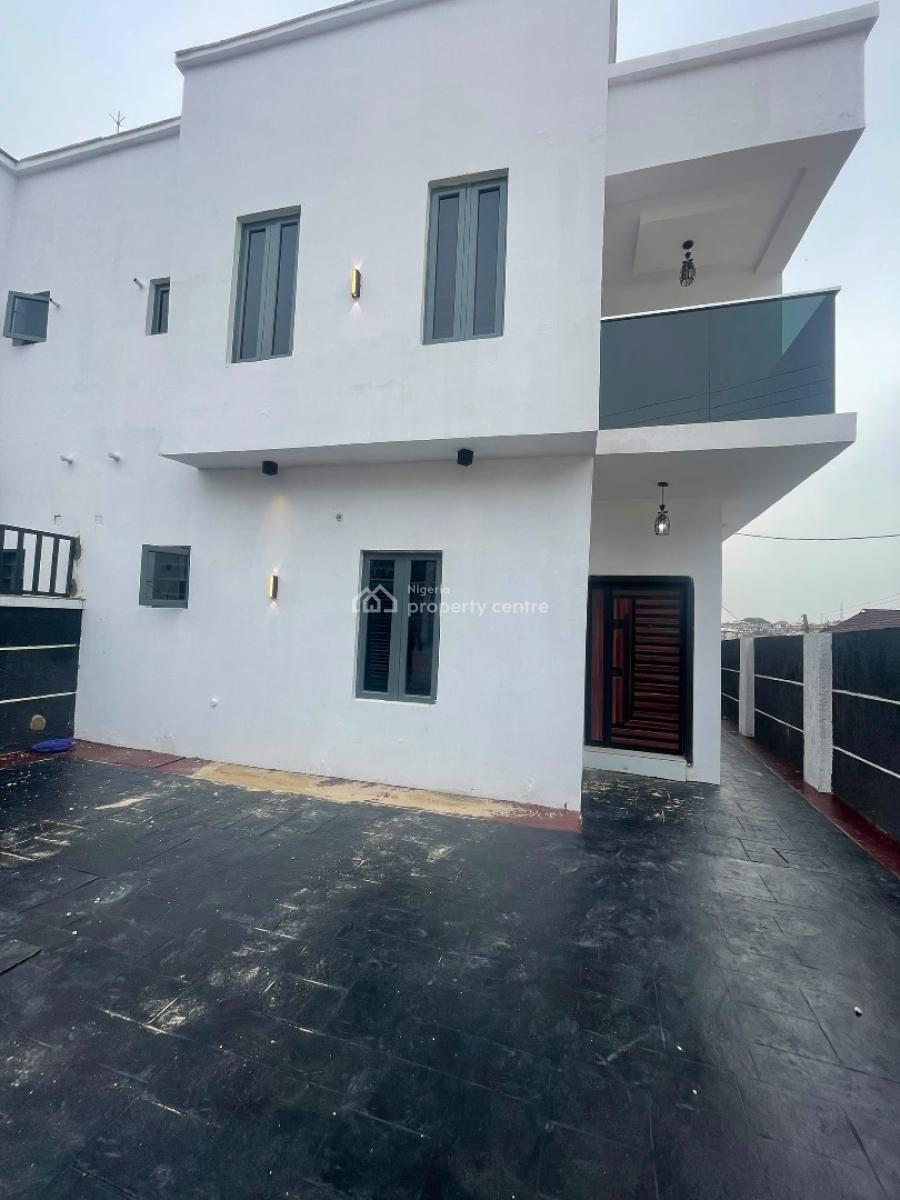 Value-packed 4 Bedroom Semi Detached Duplex with Bq, Situated in a Prime and Well-secured Neighborhood., Ikorodu, Lagos, Semi-detached Duplex for Sale