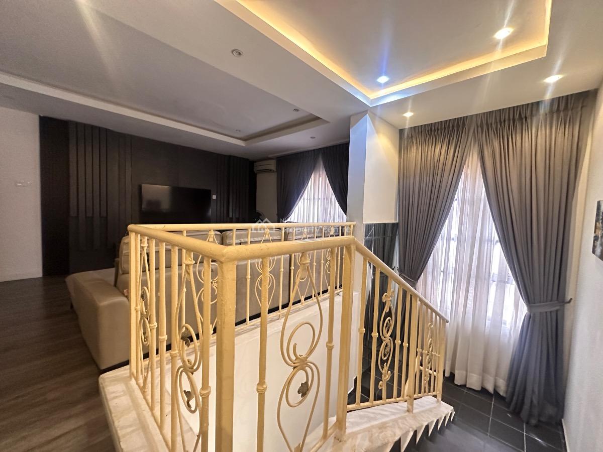Nicely Furnished 3 Bedroom Apartment, Lekki Phase 1, Lekki, Lagos, Flat / Apartment for Rent