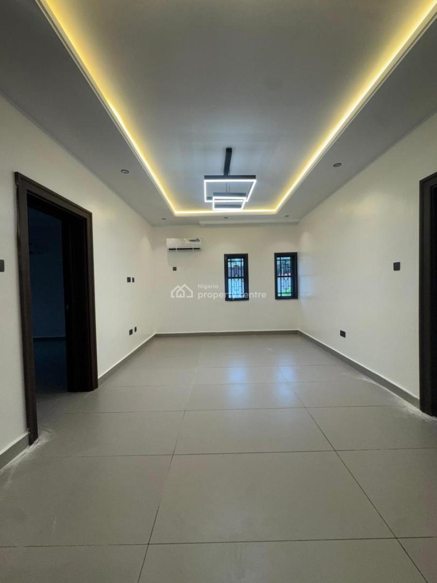 Luxury 4-bedroom Terrace Duplexes with Swimming Pool -- Agodi Gra., Onikoko Close Agodi Gra, Ibadan, Agodi, Ibadan, Oyo, Terraced Duplex for Rent