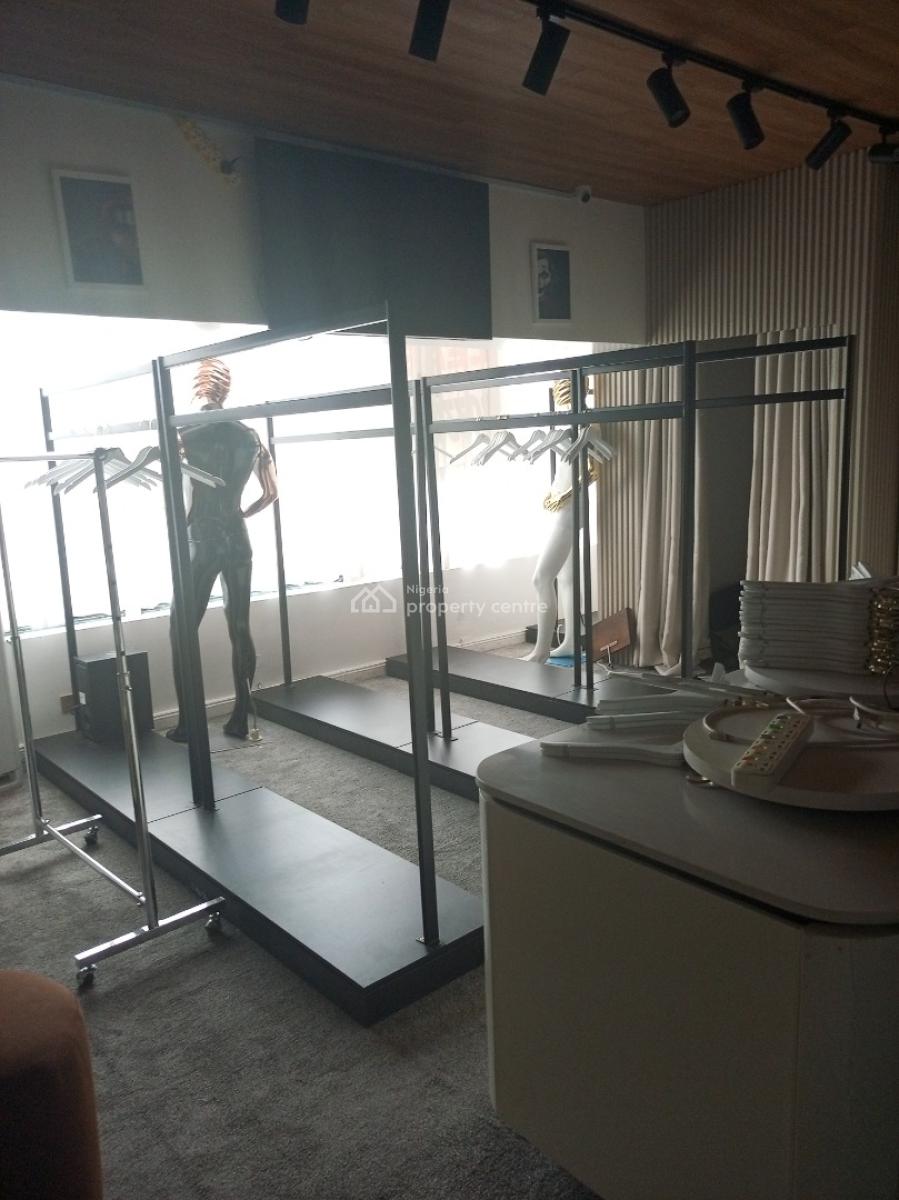 50sqm Commercial Visible Road First Floor Video Available, Close to Lekki Gate, Lekki Phase 1, Lekki, Lagos, Plaza / Complex / Mall for Rent