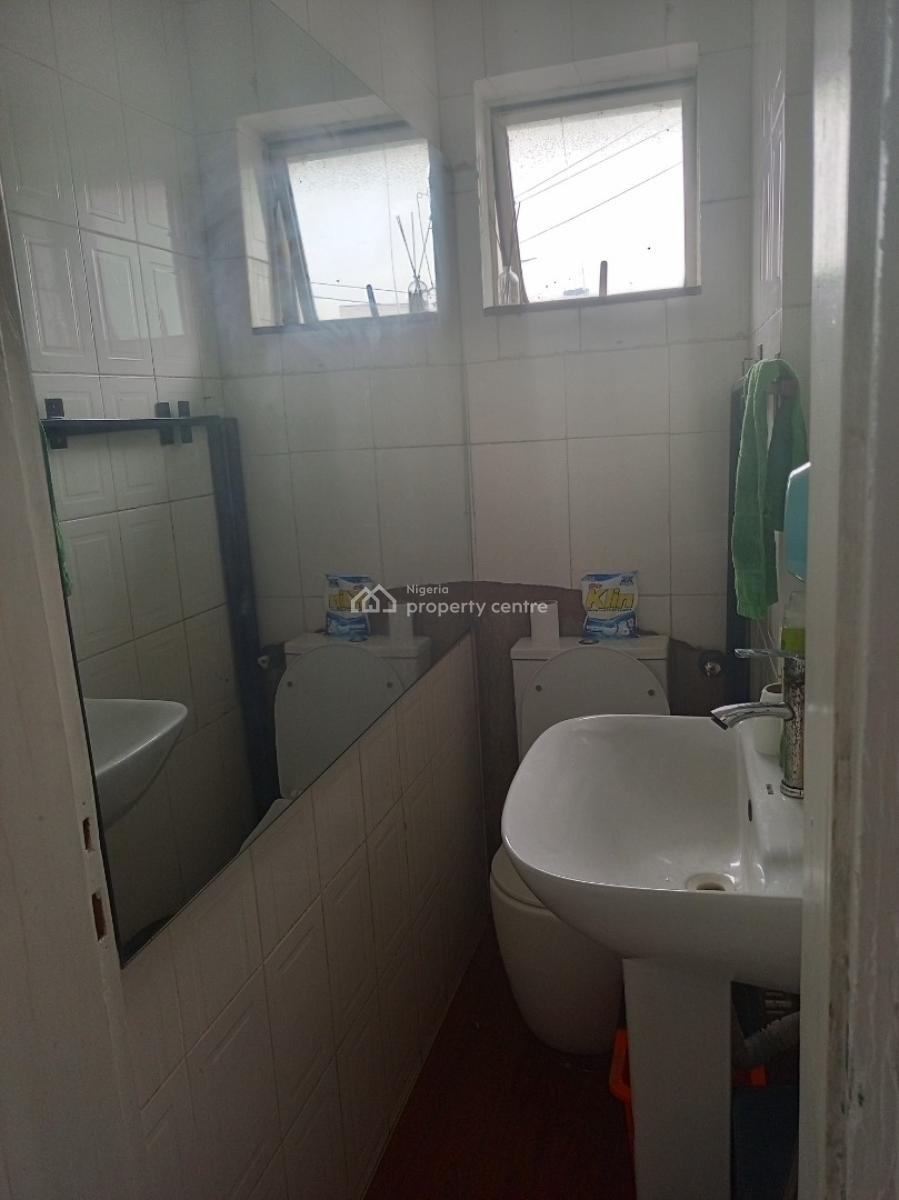 50sqm Commercial Visible Road First Floor Video Available, Close to Lekki Gate, Lekki Phase 1, Lekki, Lagos, Plaza / Complex / Mall for Rent