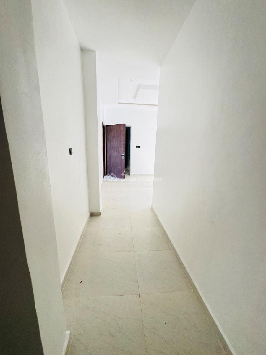 Spacious 2bedroom Apartment Available 5.5m Orchid Road, Orchid Road, Lekki, Lagos, Flat / Apartment for Rent