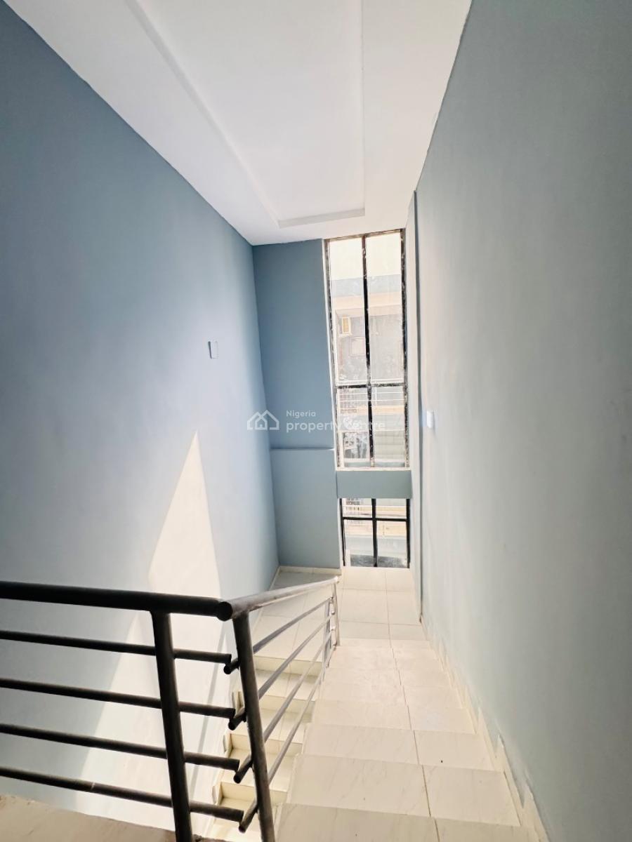 Spacious 2bedroom Apartment Available 5.5m Orchid Road, Orchid Road, Lekki, Lagos, Flat / Apartment for Rent