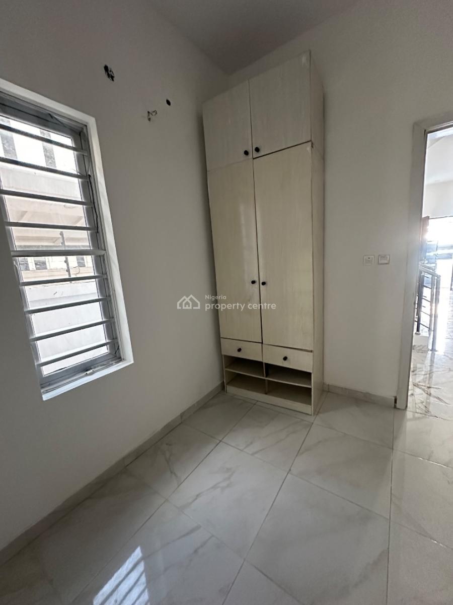 a Room Downstairs in Shared Apartment, Canal West Estate, Osapa, Lekki, Lagos, Semi-detached Duplex for Rent