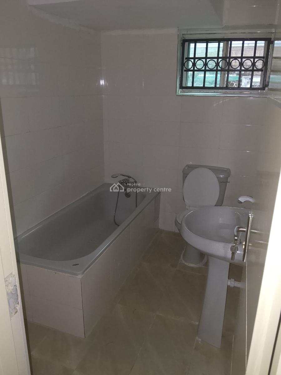 5 Bedroom Fully Detached Duplex with 2rooms Bq/kitchen & Store, Vgc, Lekki, Lagos, Detached Duplex for Rent