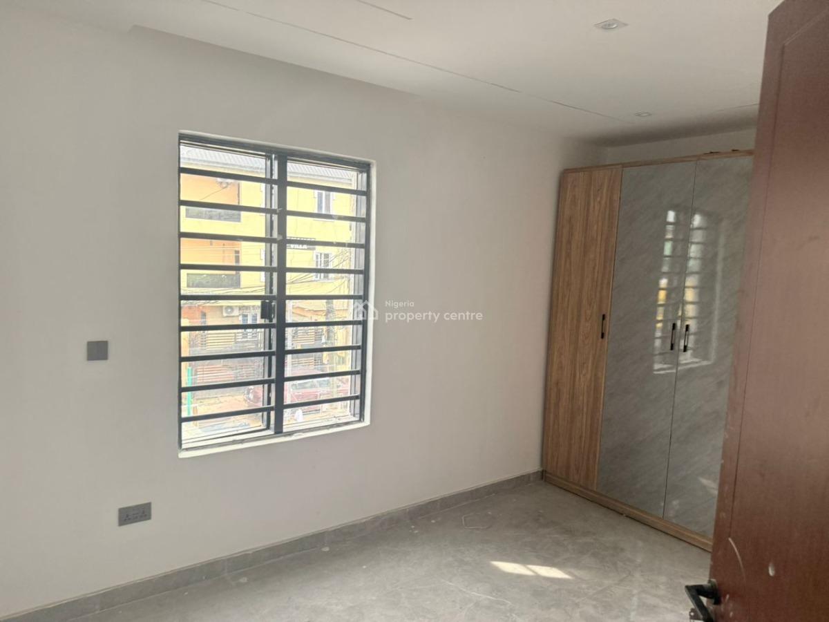 a Modern 2bedroom Apartment with Bq in a Serene Location, Off Onike Roundabout, Onike, Yaba, Lagos, Flat / Apartment for Sale