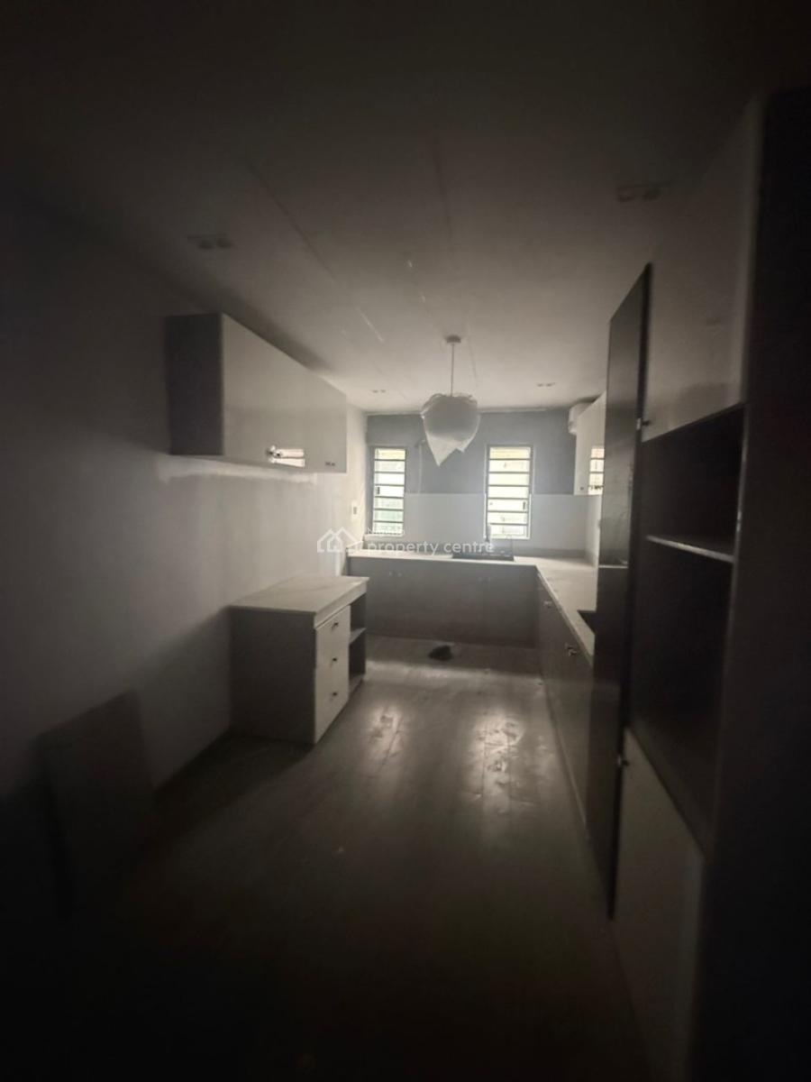 a Modern 2bedroom Apartment with Bq in a Serene Location, Off Onike Roundabout, Onike, Yaba, Lagos, Flat / Apartment for Sale