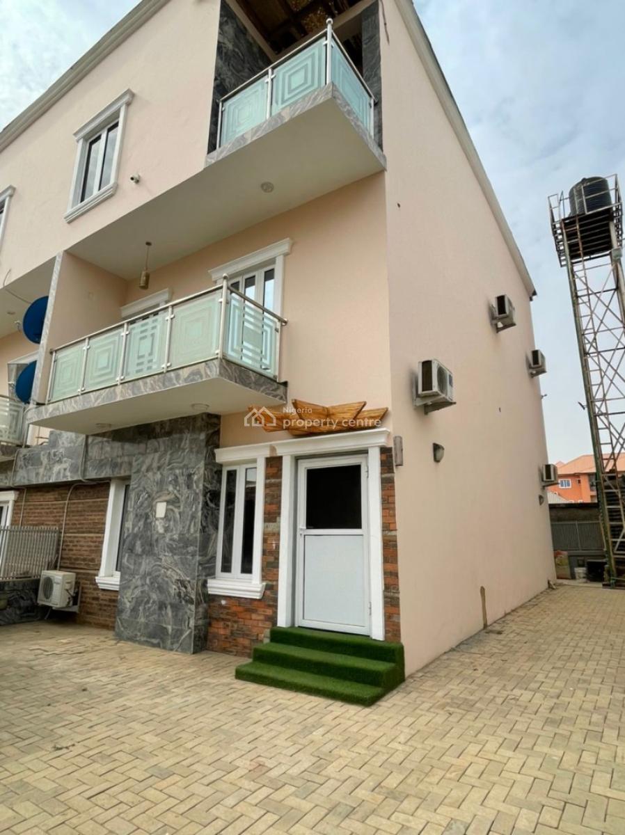 Semi Furnished Sublet 1 Bedroom Apartment, Northstar Estate, Dakwo, Abuja, Mini Flat (room and Parlour) for Rent