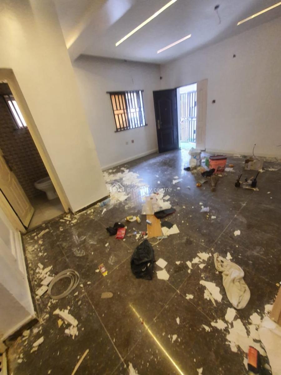 Massive Mini-flat with 2 Toilets, Self-serviced, in an Estate  New Road, Lekki, Lagos, Mini Flat (room and Parlour) for Rent