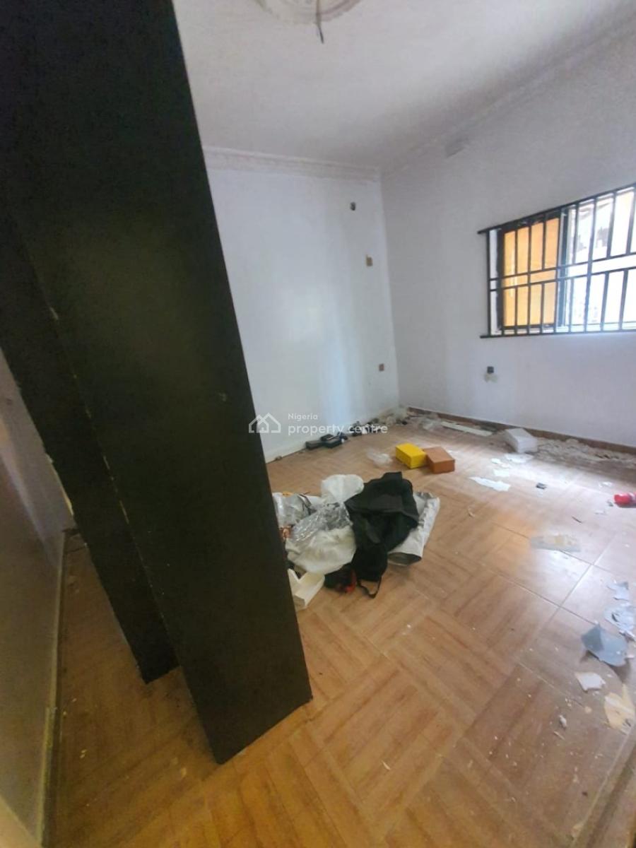 Massive Mini-flat with 2 Toilets, Self-serviced, in an Estate  New Road, Lekki, Lagos, Mini Flat (room and Parlour) for Rent