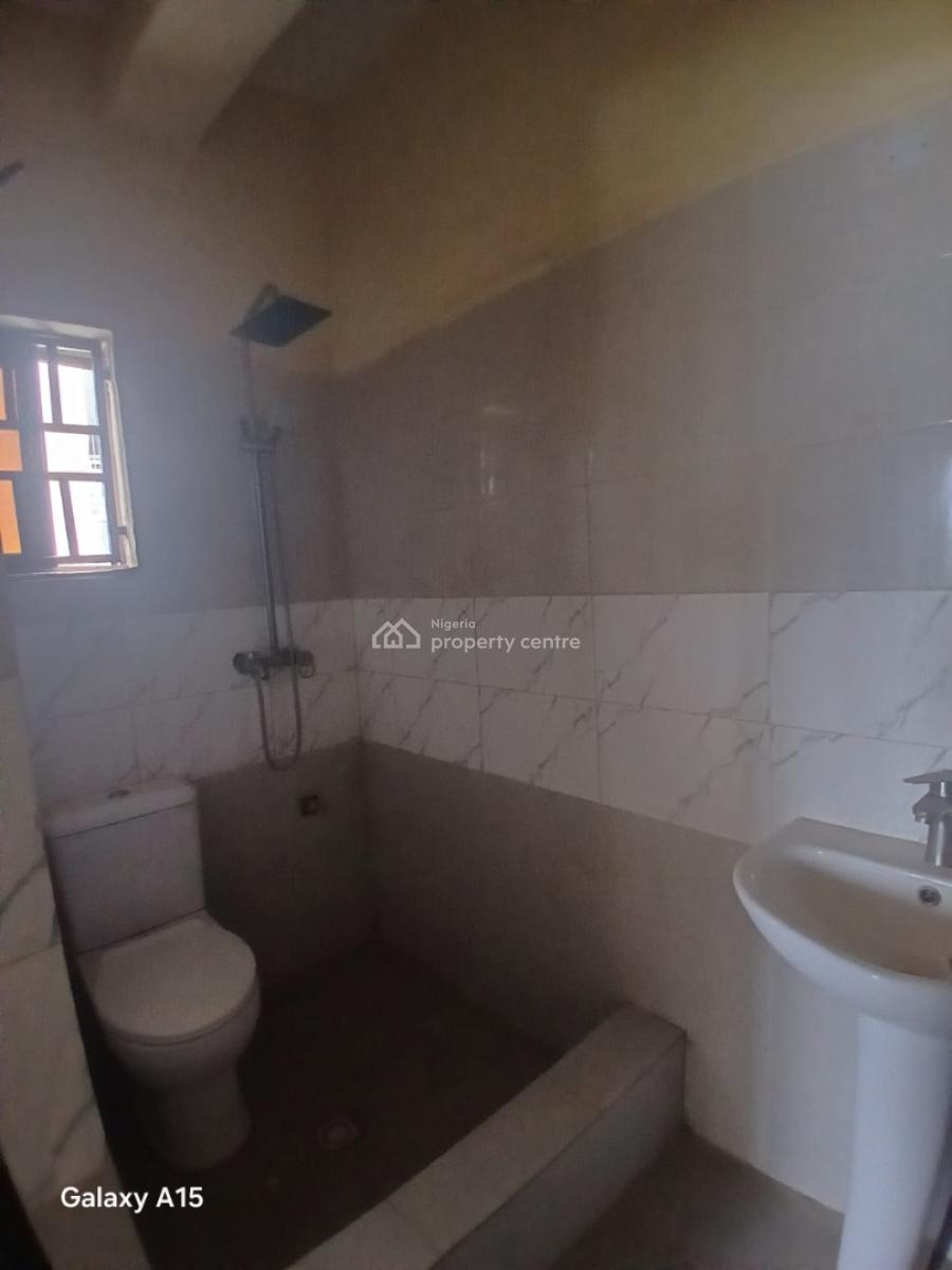 Spacious 3 Bedrooms Flat, Mabushi, Abuja, Flat / Apartment for Rent