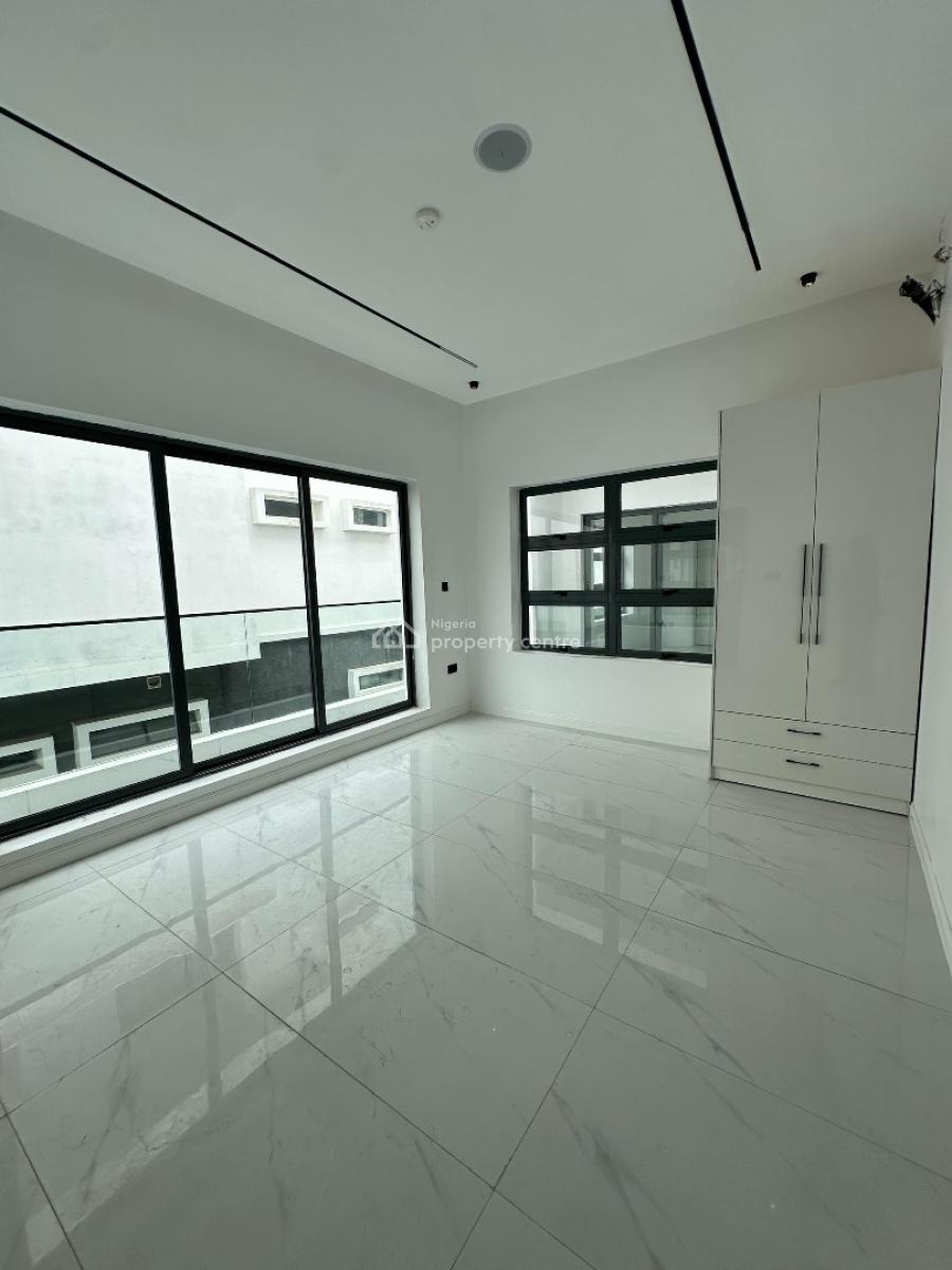 Phenomenal 5bedroom Detached Duplex with Bq &swimming Pool, Lakepark View Estate,lekki ,lagos ,nigeria, Lekki, Lagos, Detached Duplex for Sale