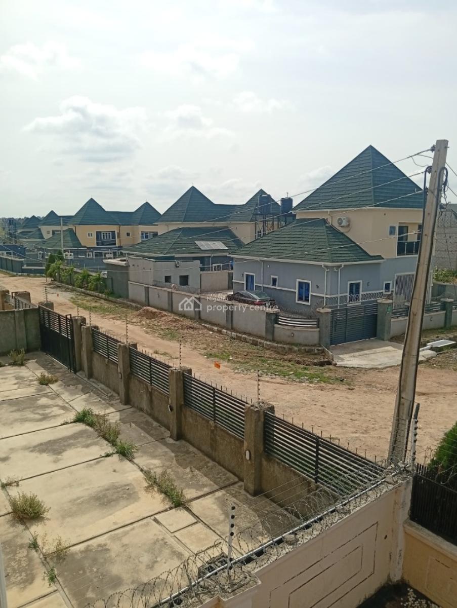 3 Bedroom Fully Detached Penthouse Duplex with a Bq in an Estate, Leisure Court Estate, Lugbe District, Abuja, Detached Duplex for Rent
