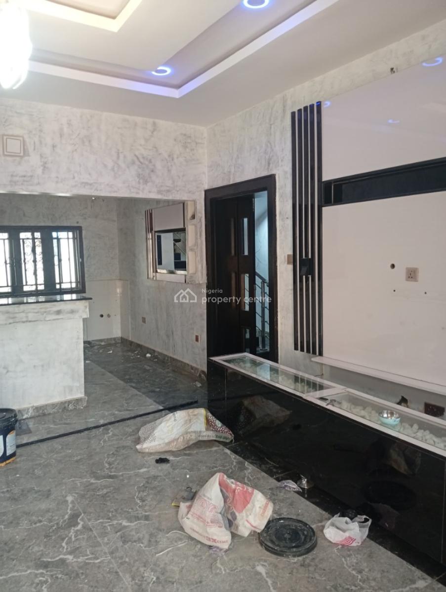 3 Bedroom Fully Detached Penthouse Duplex with a Bq in an Estate, Leisure Court Estate, Lugbe District, Abuja, Detached Duplex for Rent