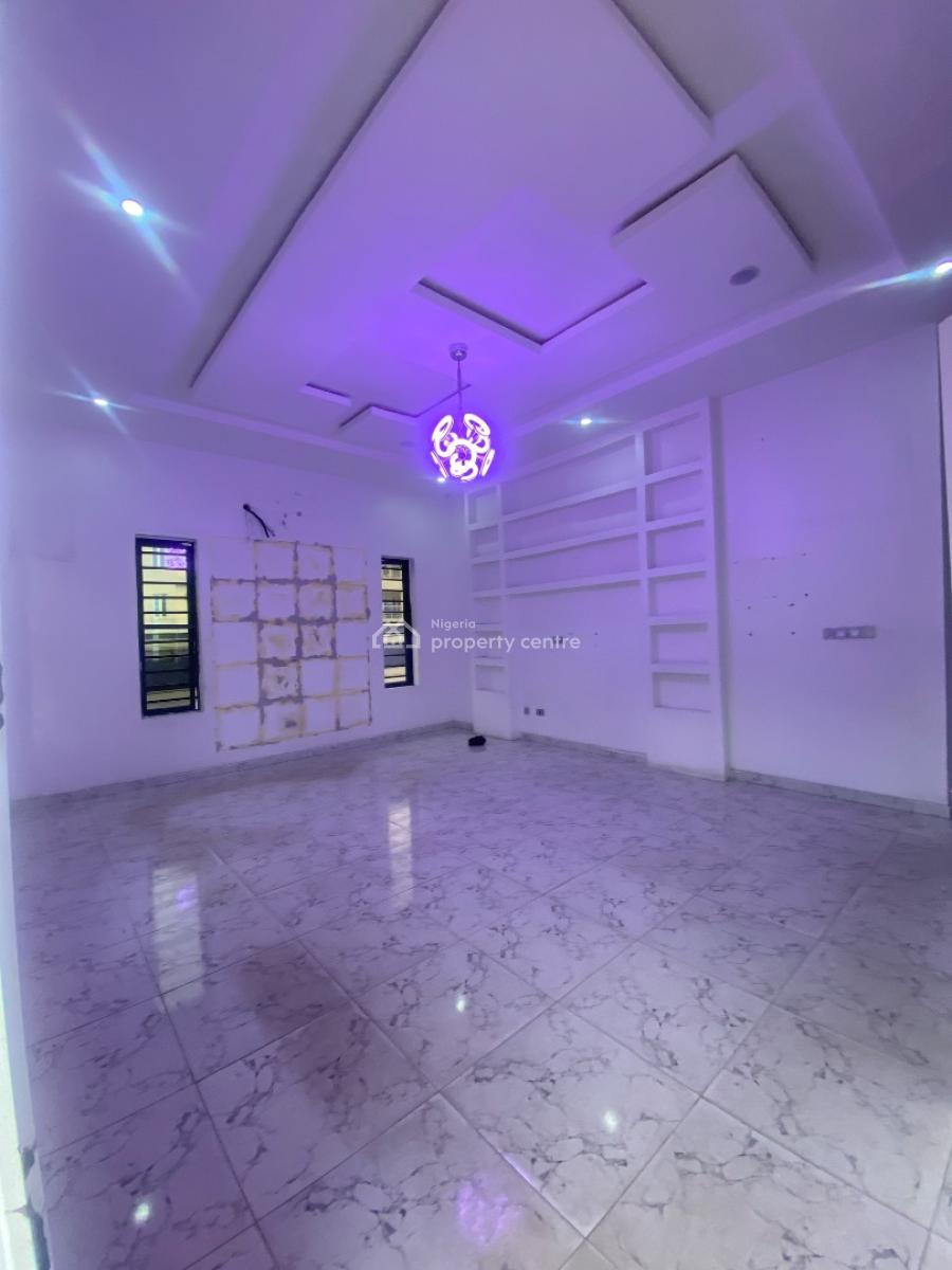 Luxury Standard 5 Bedroom Fully Detached with Bq , Commercial Allowed, Chevron , Good for Commercial Purposes, Lekki, Lagos, Detached Duplex for Rent