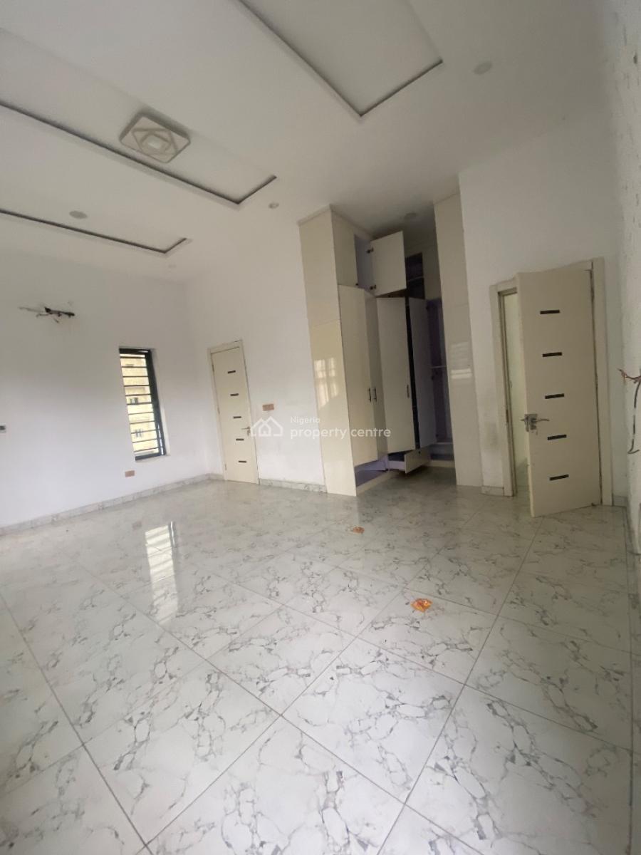Luxury Standard 5 Bedroom Fully Detached with Bq , Commercial Allowed, Chevron , Good for Commercial Purposes, Lekki, Lagos, Detached Duplex for Rent
