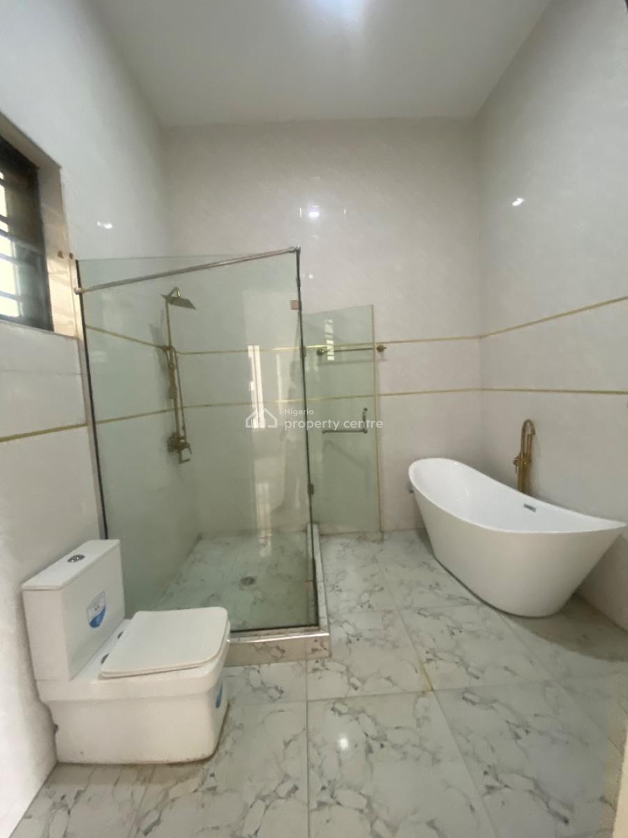 Luxury Standard 5 Bedroom Fully Detached with Bq , Commercial Allowed, Chevron , Good for Commercial Purposes, Lekki, Lagos, Detached Duplex for Rent