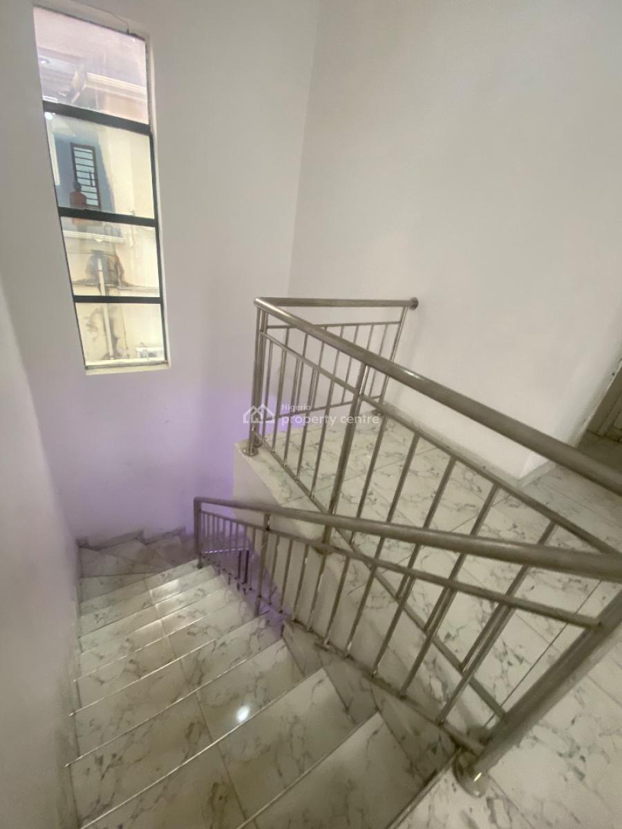 Luxury Standard 5 Bedroom Fully Detached with Bq , Commercial Allowed, Chevron , Good for Commercial Purposes, Lekki, Lagos, Detached Duplex for Rent