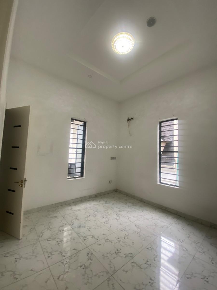 Luxury Standard 5 Bedroom Fully Detached with Bq , Commercial Allowed, Chevron , Good for Commercial Purposes, Lekki, Lagos, Detached Duplex for Rent