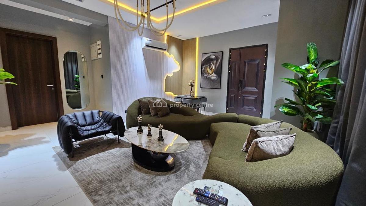 Luxury 2-bedroom Apartment with a Gym and Swimming Pool, Off Admiralty Way, Lekki Phase 1, Lekki, Lagos, House Short Let