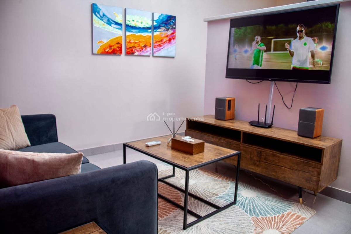 Nicely Furnished Shorlet, Lekki Phase 1, Lekki, Lagos, Mini Flat (room and Parlour) for Rent