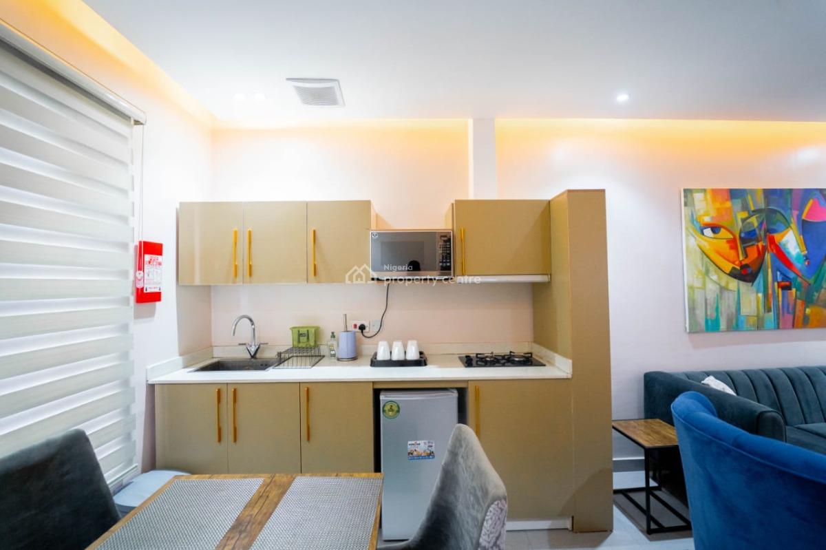 Nicely Furnished Shorlet, Lekki Phase 1, Lekki, Lagos, Mini Flat (room and Parlour) for Rent