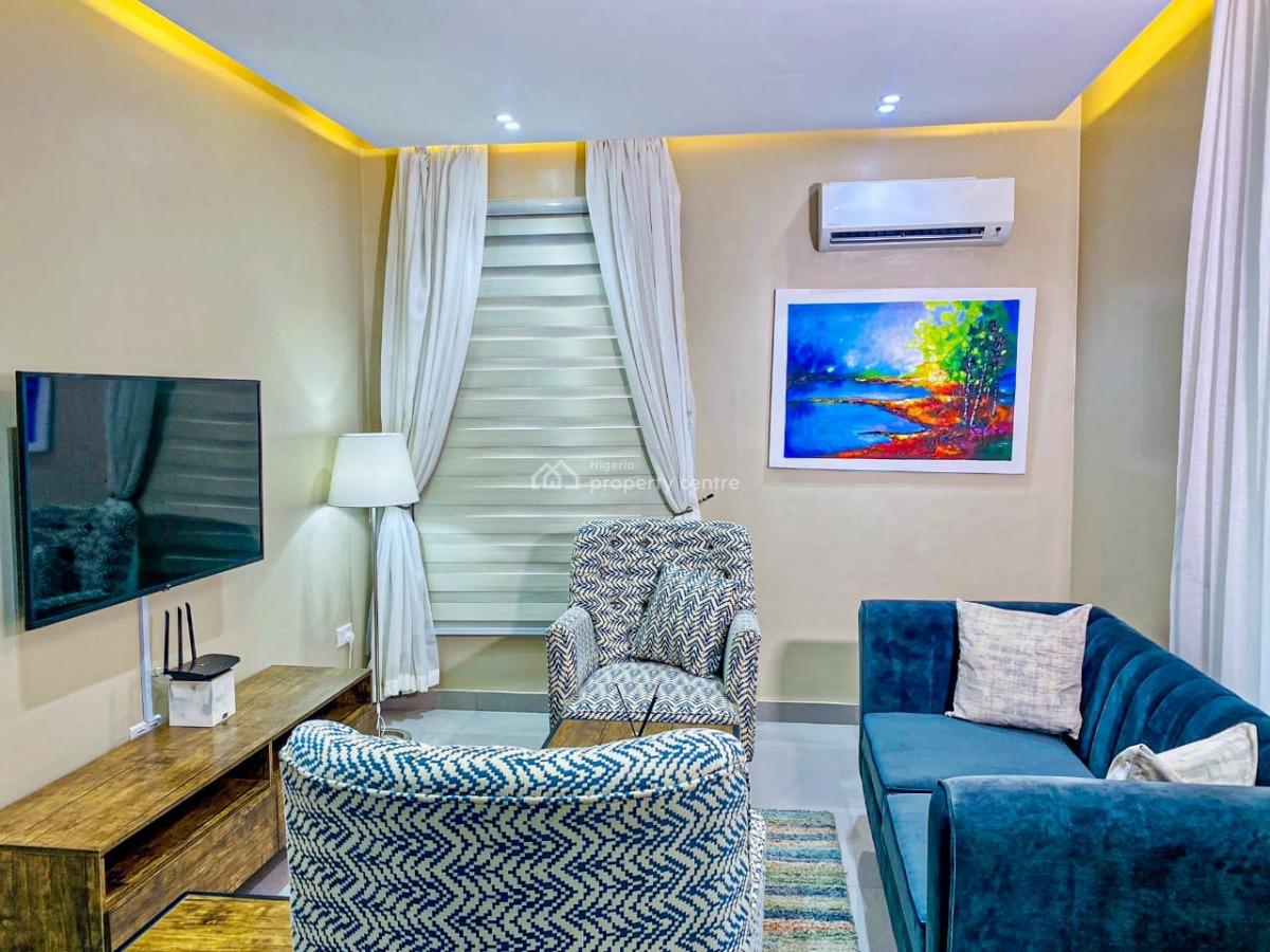 Nicely Furnished Shorlet, Lekki Phase 1, Lekki, Lagos, Mini Flat (room and Parlour) for Rent