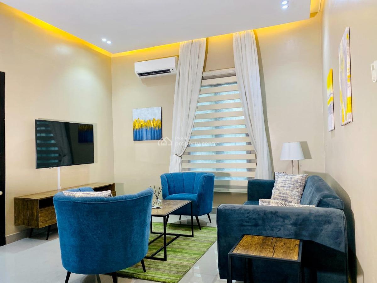 Nicely Furnished Shorlet, Lekki Phase 1, Lekki, Lagos, Mini Flat (room and Parlour) for Rent
