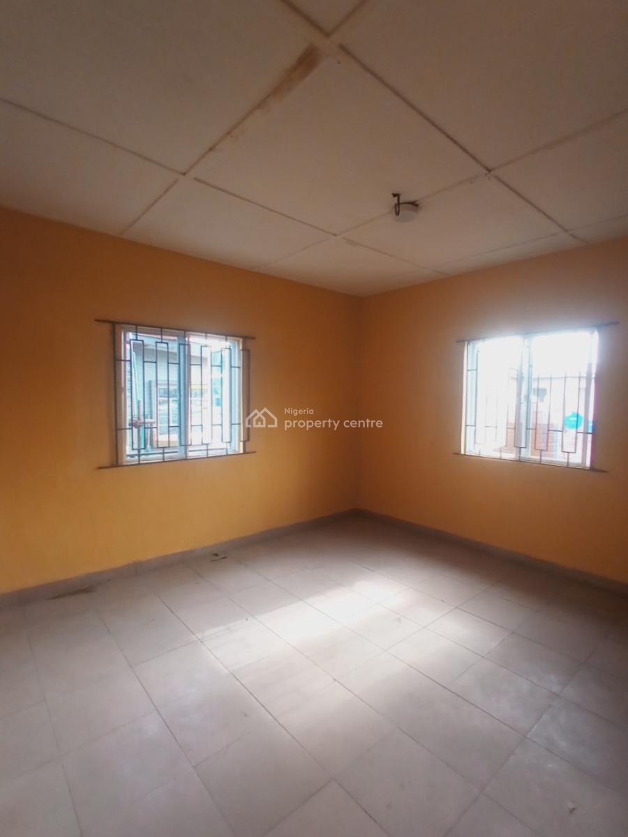 3 Bedroom Flat in a Fenced and Gated Compound Is Available for Both Co, Immediately After 3rd Mainland Bridge, Oworonshoki, Kosofe, Lagos, Flat / Apartment for Rent