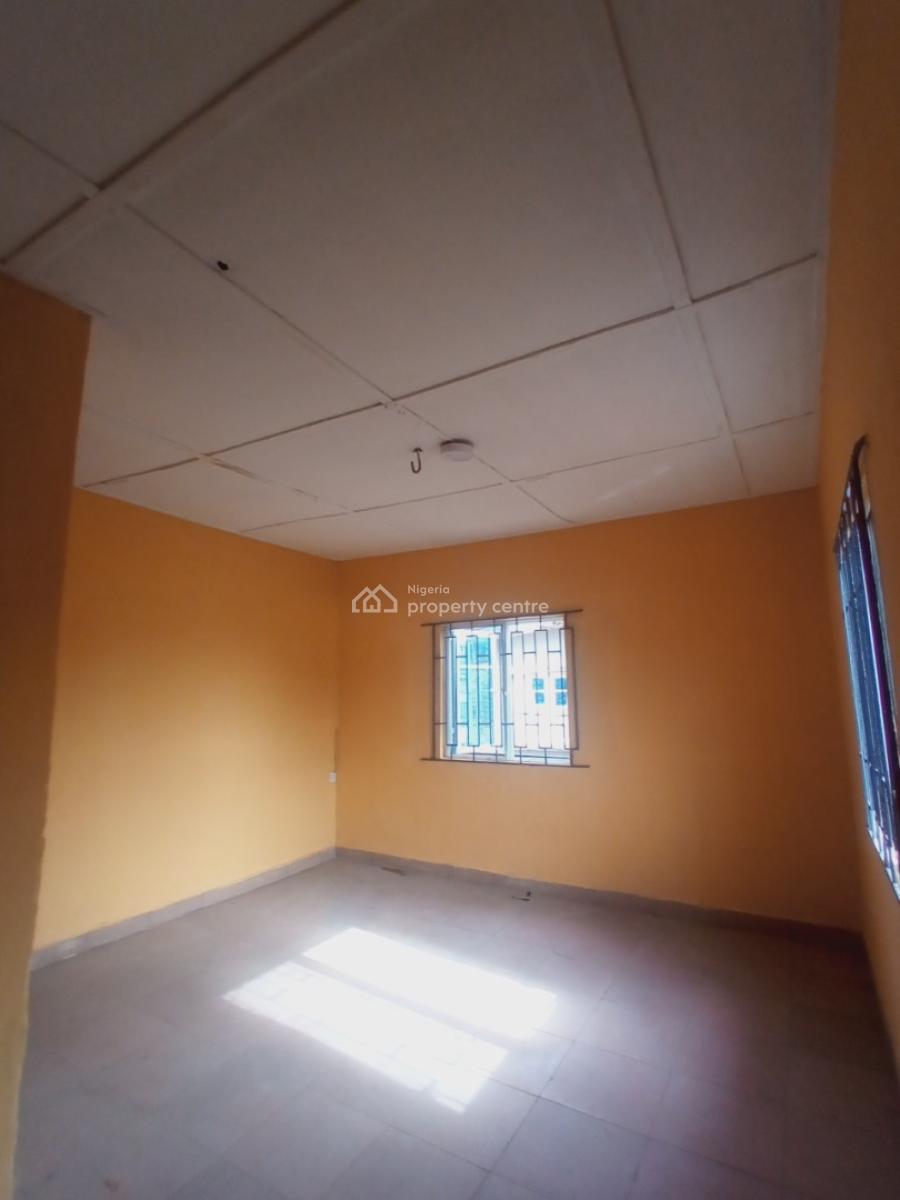 3 Bedroom Flat in a Fenced and Gated Compound Is Available for Both Co, Immediately After 3rd Mainland Bridge, Oworonshoki, Kosofe, Lagos, Flat / Apartment for Rent
