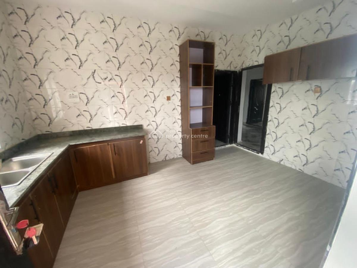 Standard Ensuit 3 Bedroom Apartment, Badore, Ajah, Lagos, Flat / Apartment for Rent