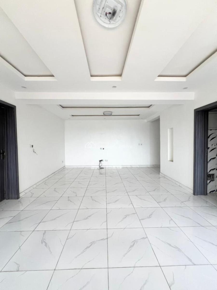 Exquisite 2 Bedroom Apartment with Elevator in a Well Secured Area, Ikate, Lekki, Lagos, Flat / Apartment for Sale