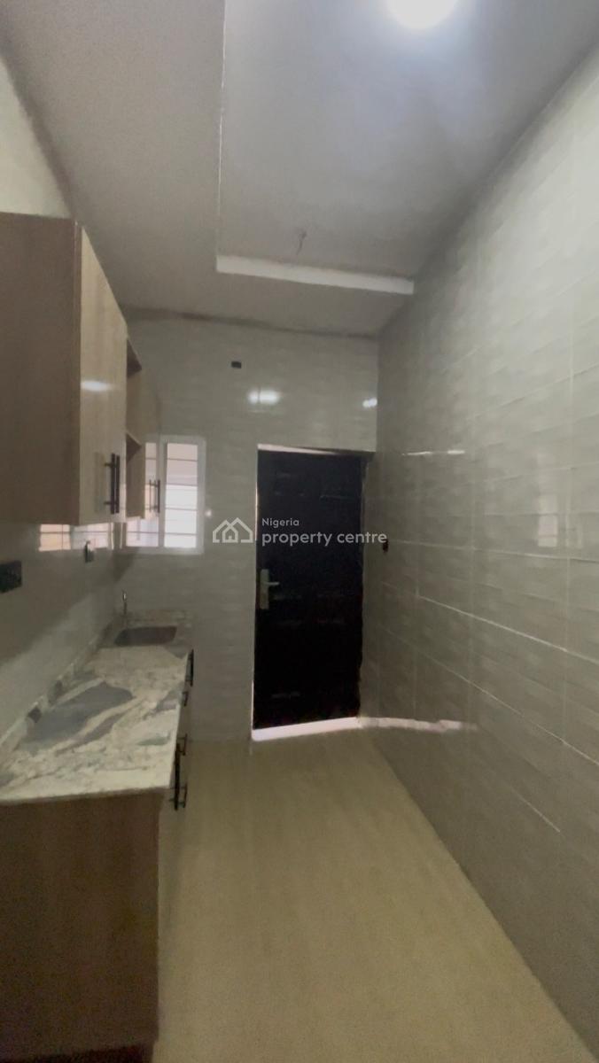 Brand New Luxury 3 Bedroom Apartment in a Brand New Estate, Dawaki Beside Living Faith Church, Dawaki, Gwarinpa, Abuja, Flat / Apartment for Rent