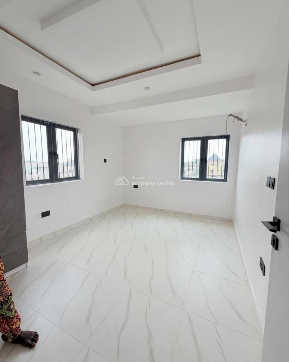 Eye Catchy 4 Bedroom Self Compound Terrace Duplex with Bq, Obanikoro, Shomolu, Lagos, Terraced Duplex for Sale
