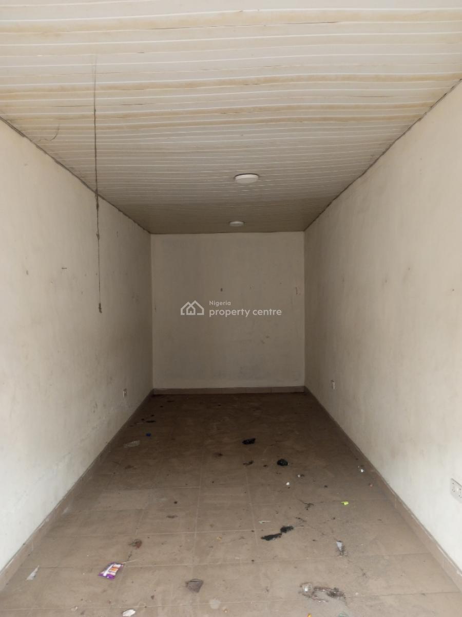 Big Shop Upstairs in a Complex Directly Facing The Road, Ado, Ajah, Lagos, Shop for Rent