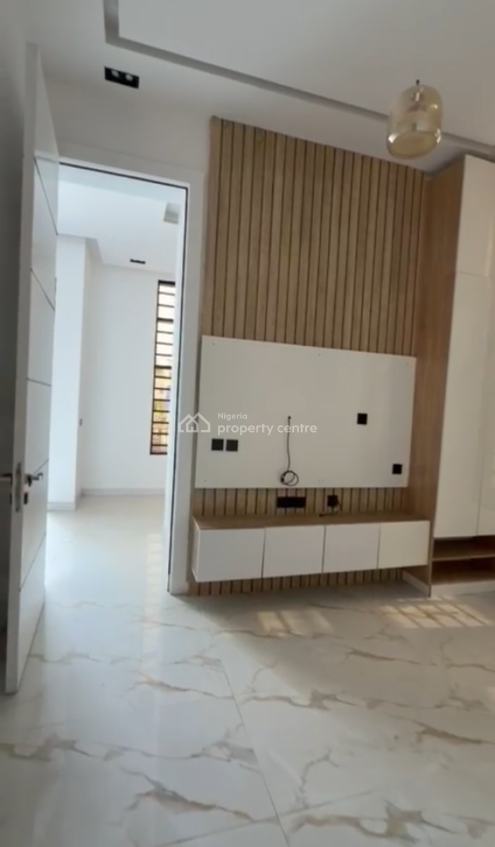 5 Bedroom Semi Detached Duplex with a Room Boys Quarter, Cowrie Creek Estate, Ikate, Lekki, Lagos, Semi-detached Duplex for Sale