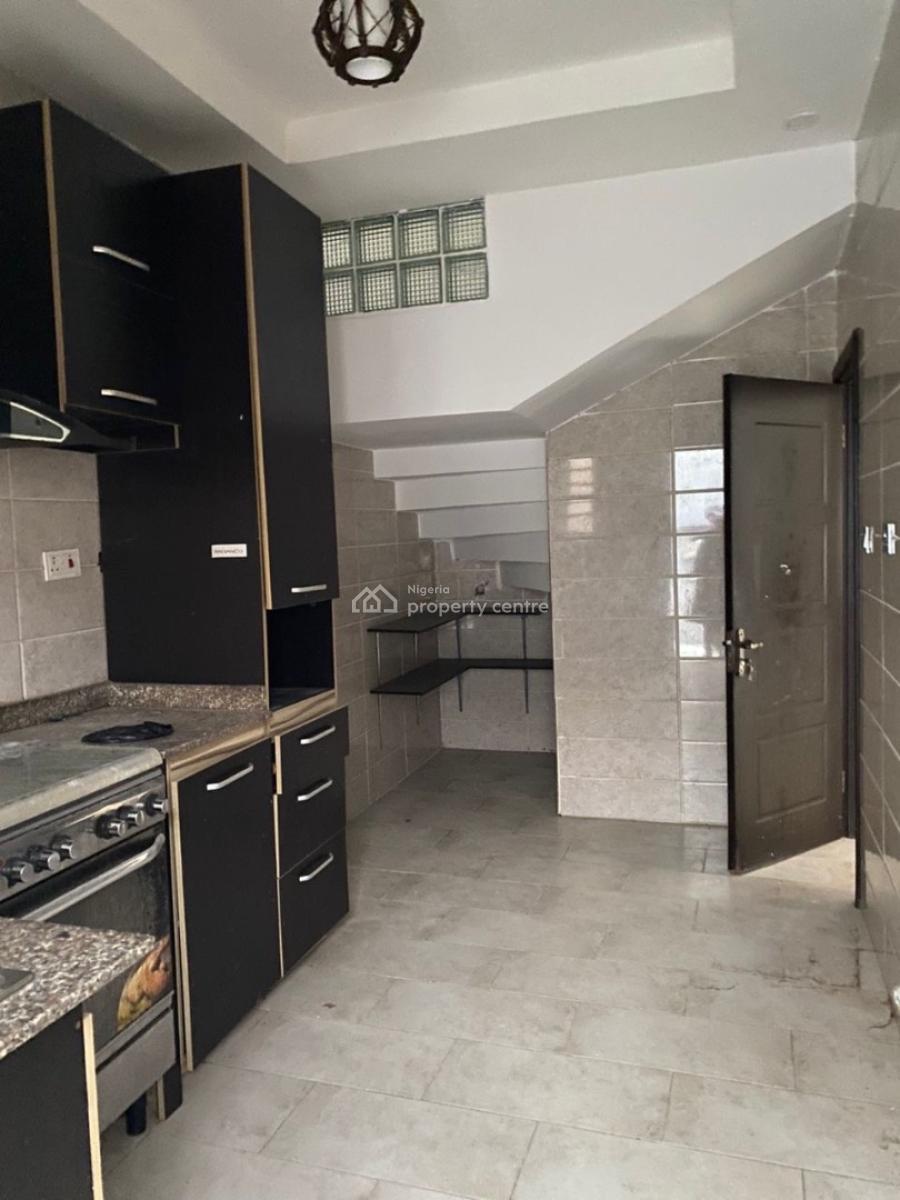 Specious 2bedroom Terrace Duplex, Ologolo Lekki, Lekki, Lagos, Terraced Duplex for Rent